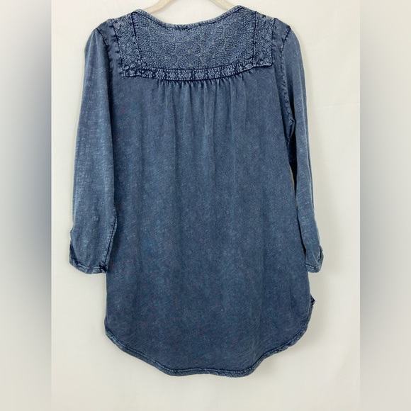 LUCKY BRAND 3/4 SLEEVE RELAXED FIT DENIM LOOK COTTON FEEL HI LO BLOUSE. … - Picture 5 of 9